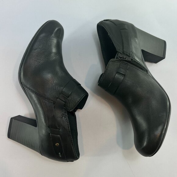 Clarks Bendables Leather Zip Ankle Booties - Picture 9 of 16